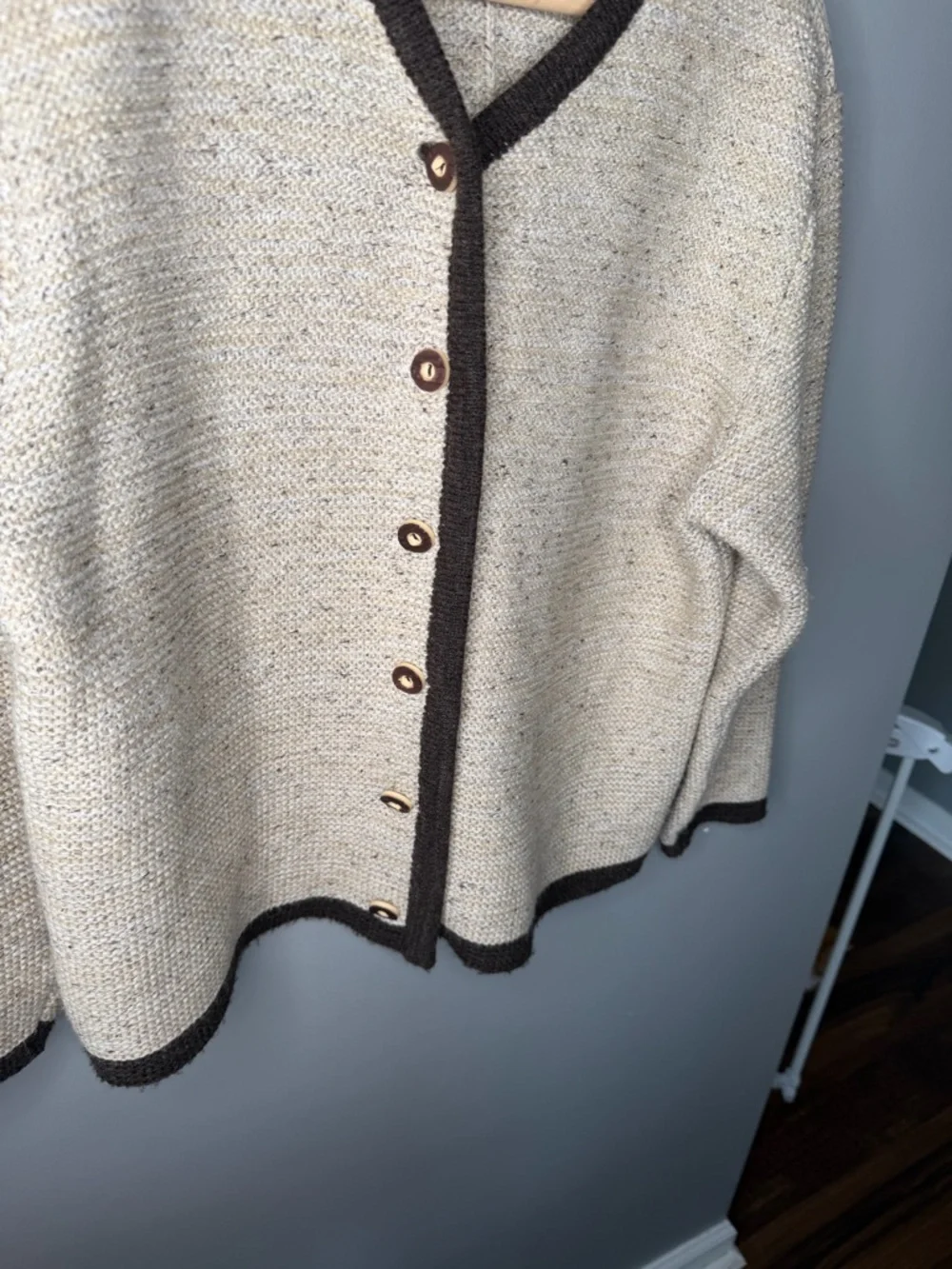 Isar Tratchten Traditional German Wool Silk Blend Cardigan - Picture 7 of 12
